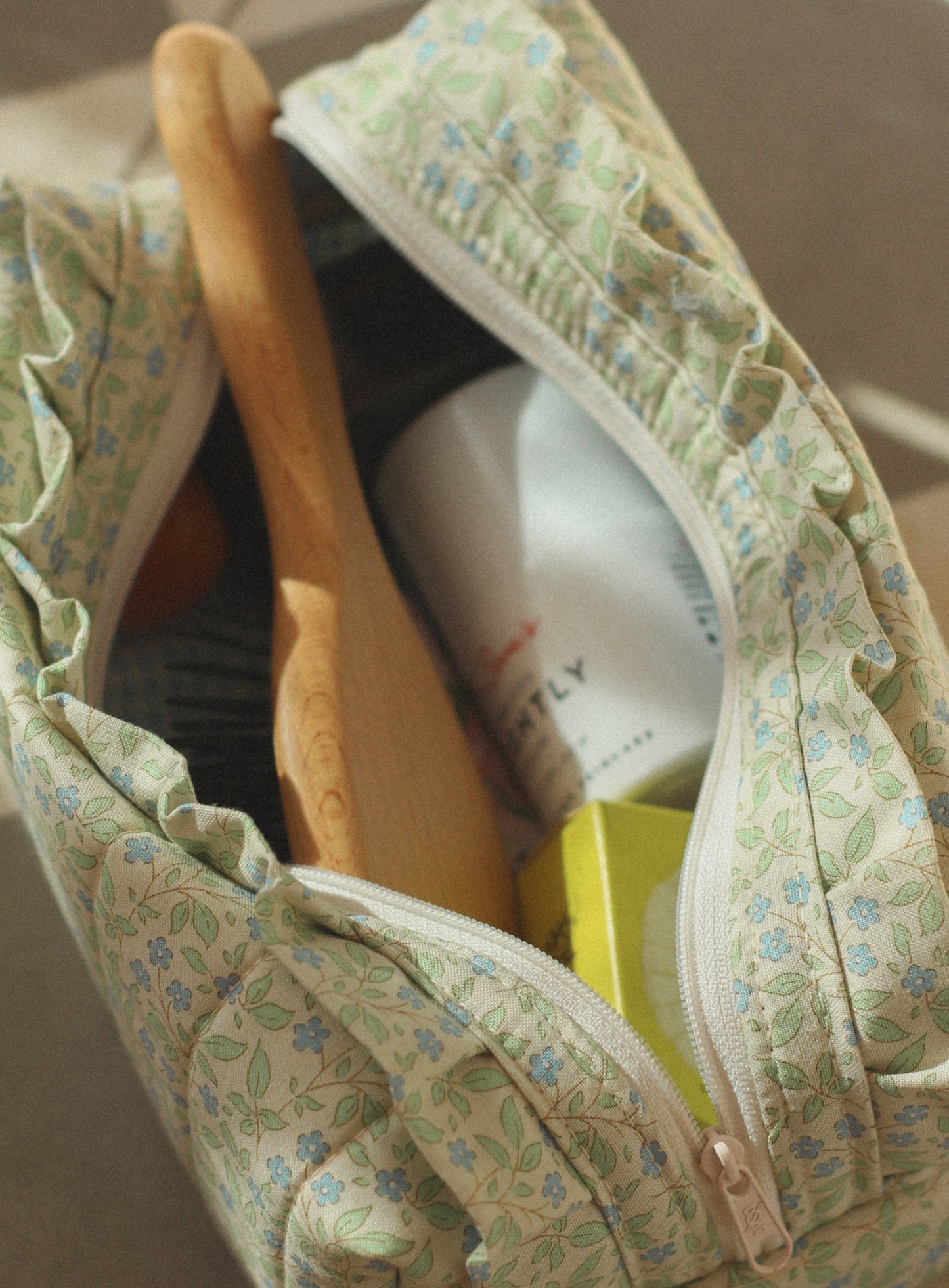 Necessaire