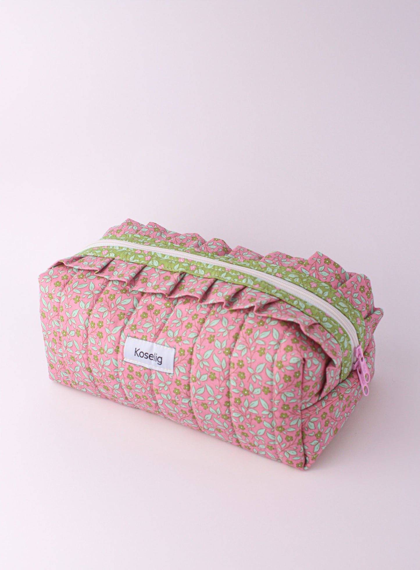 Necessaire